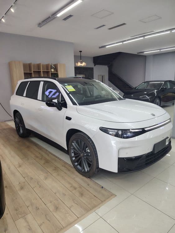 Leapmotor C16 hybrid 200km premium 6FP — 3