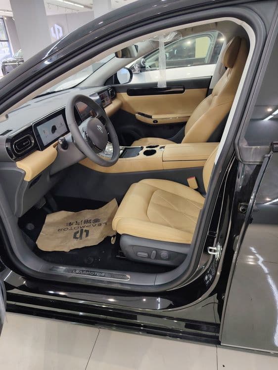 2026 yil Leapmotor C01 EV 625 km premium elektr — 3