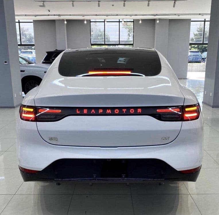 Leapmotor C01  Gibrid 1ta pasport va boshlangich tolov bilan — 4