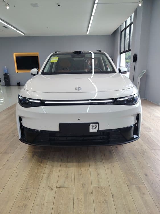 Leapmotor C16 REEV 280 km LIDAR — 1