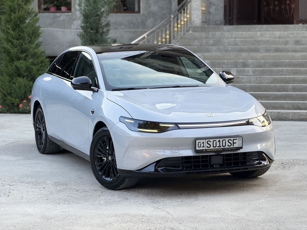Leapmotor c01 ev 520km — 1