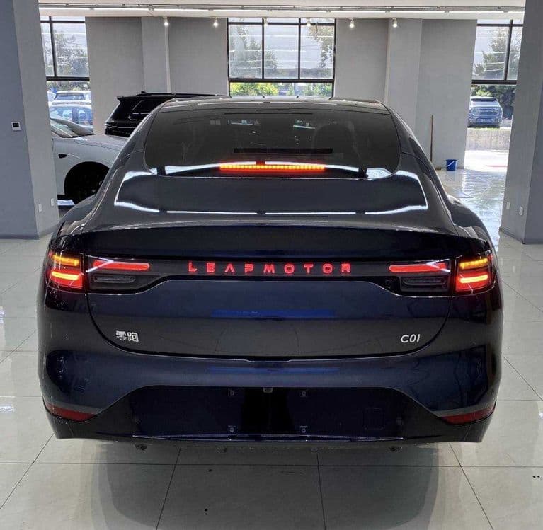 Leapmotor C01 Gibrid premium 1 ta pasport va boshlang'ich to'lov bilan — 3
