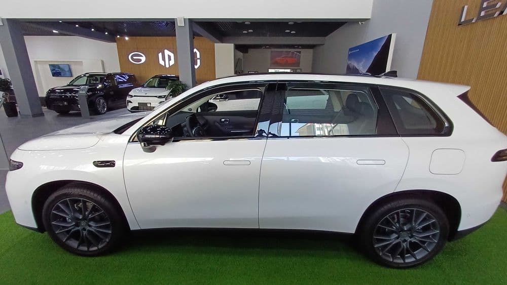 Leapmotor C10 REEV Full Komplektatsiya, Oq Rang, 0 km — 3