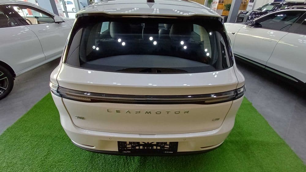 Leapmotor C10 REEV Full Komplektatsiya, Oq Rang, 0 km — 5