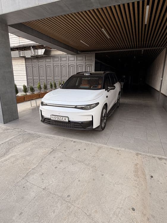 Leapmotor C16 gibrid 3 паз фули — 1