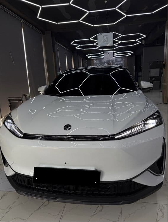 Dongfeng L7 electro — 1