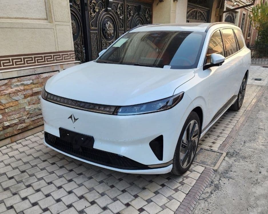 Dongfeng ep 008 sotiladi — 2