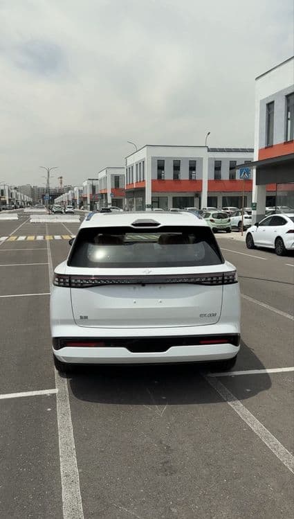 Dongfeng 08 2025-yil. — 8