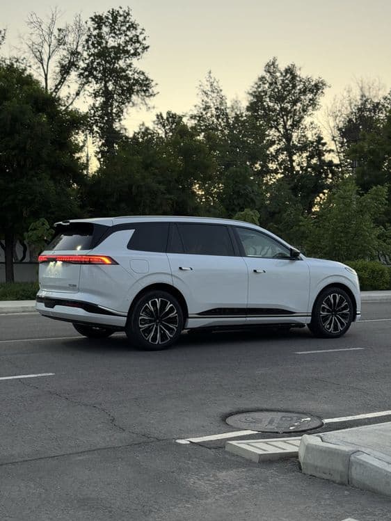 Domgfeng EP008 610 Km 2026 — 5