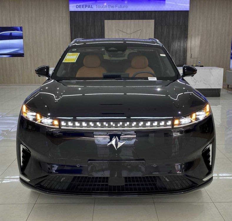Dongfeng 008 610KM Elektr Ultra Restayling 2026 Full — 1