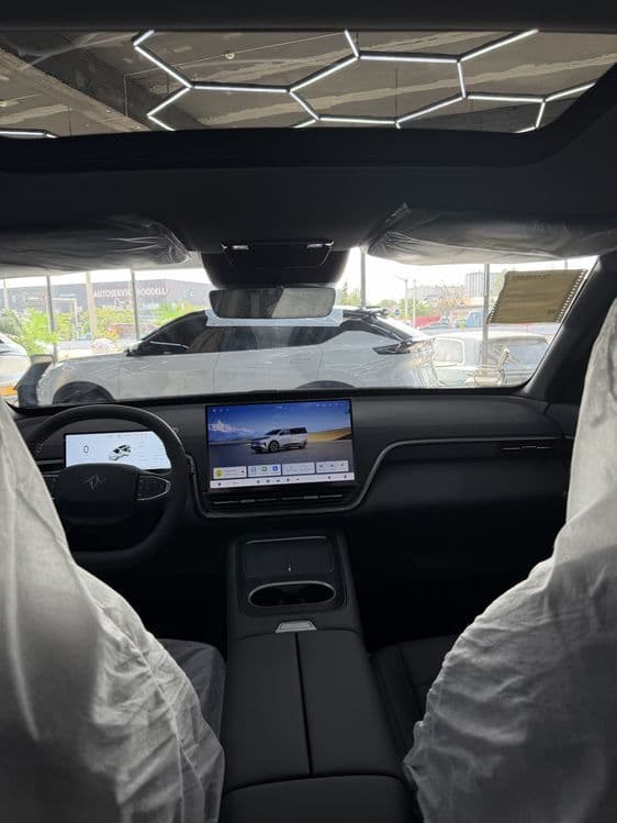Dongfeng 008 gibrid — 4