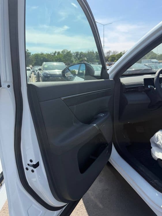 Dongfeng ep008 Hybrid 2026 — 4