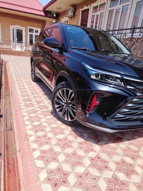Fengon 580 Donfeng madel — 1