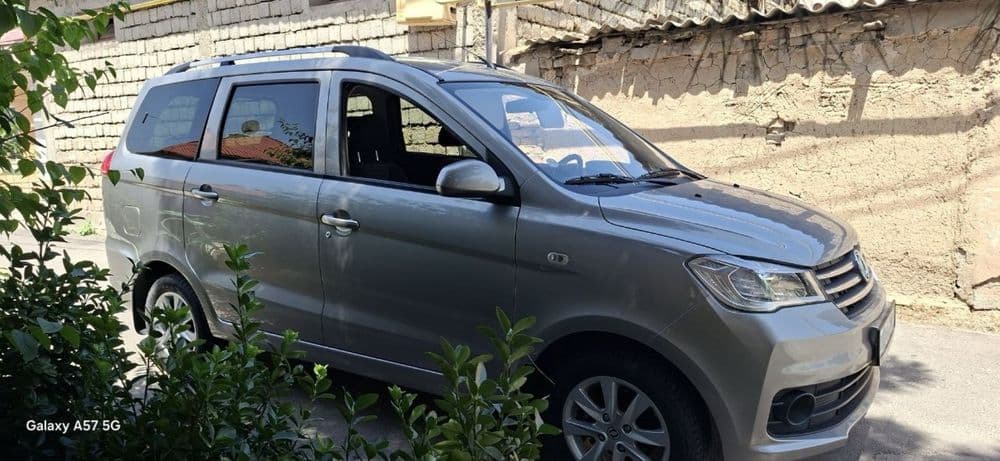 Dongfeng Glory 330S — 4