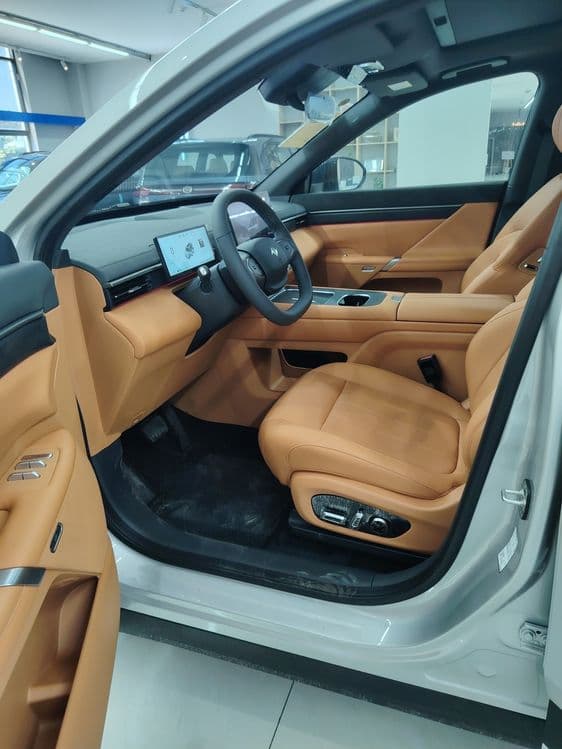 DONGFENG 008 gibrid (REEV) 2026 stalnoy — 4
