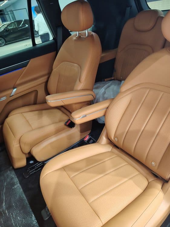 DONGFENG 008 gibrid 210 km — 5