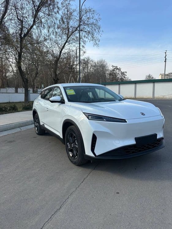 Продается автомобиль Donfeng Seolus — 1