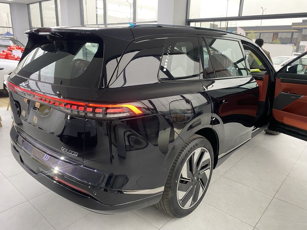 Dongfeng 008 EP 210 Ultra 2026 — 2