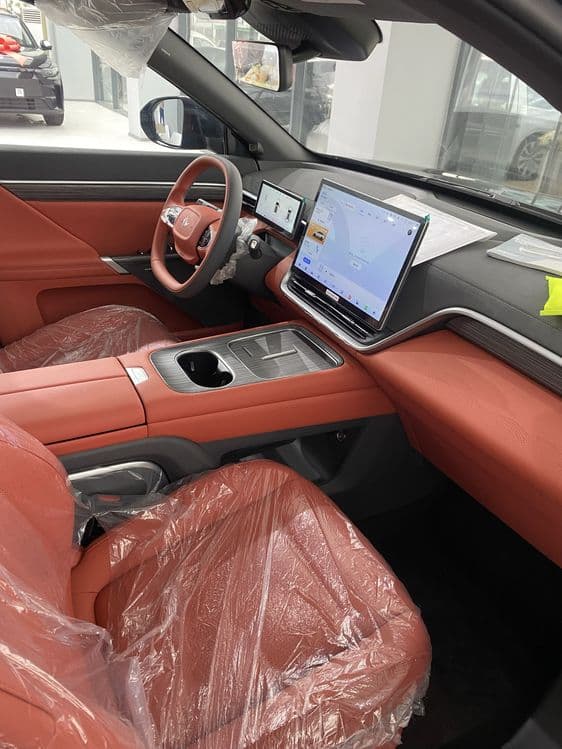 Dongfeng 008 EP 210 Ultra 2026 — 6