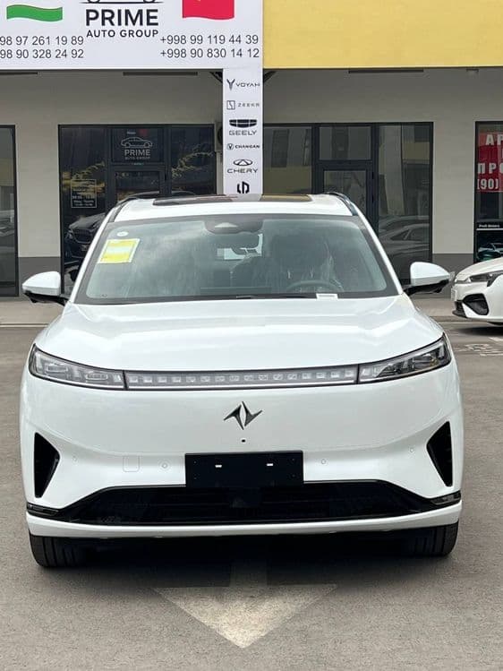 Dongfeng 008 Ultra  Extended Range 2026 Restayling Elektro 610 km

Yu — 2