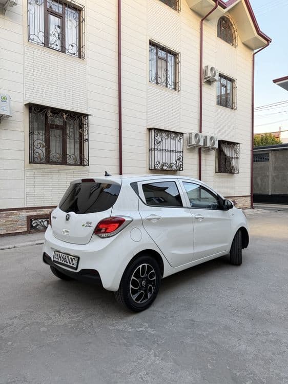 Changan ben ben e-star ev — 2