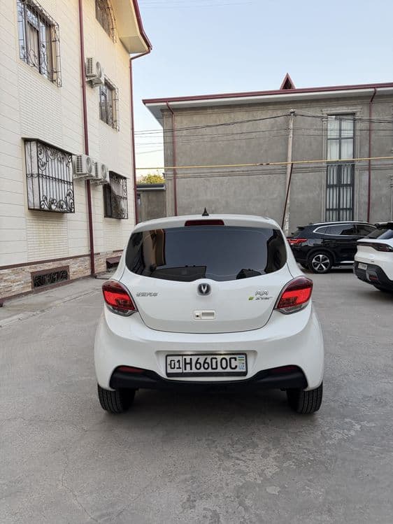 Changan ben ben e-star ev — 3