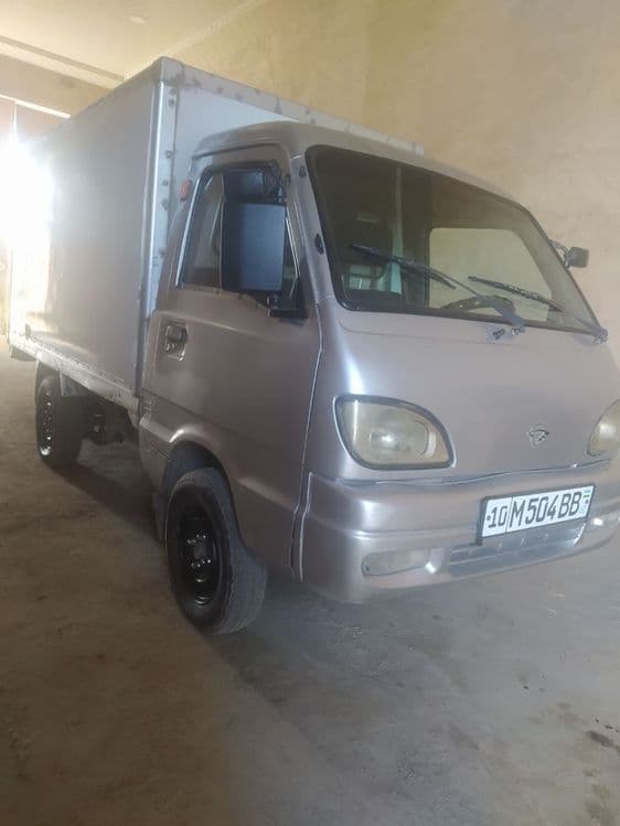 Changan labo yuk moshina — 3