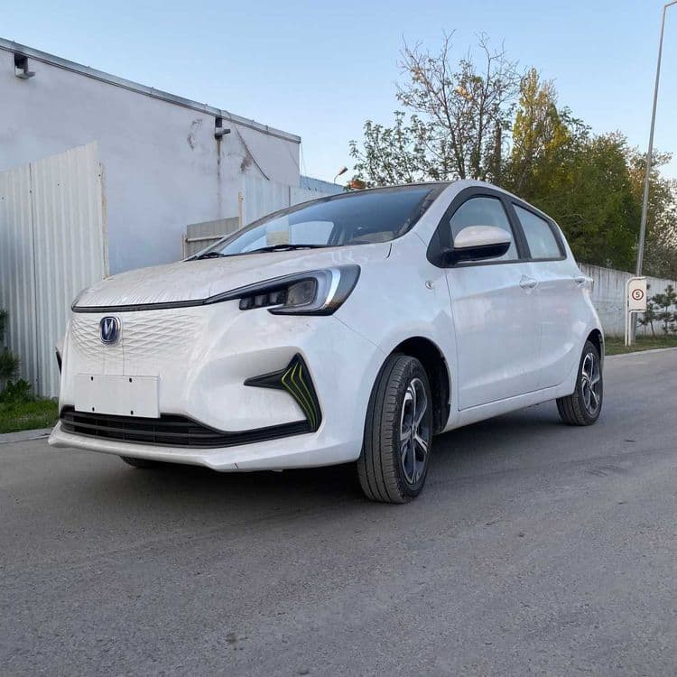 Changan BEN BEN $12700 avtosalonda — 1