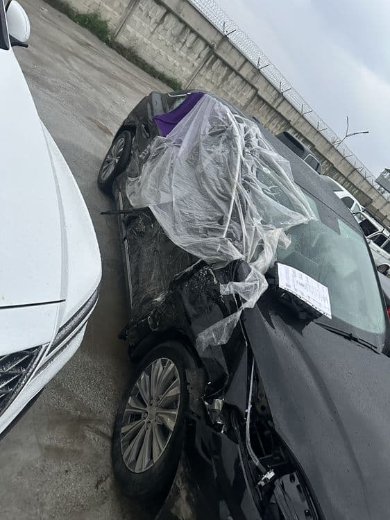 Hongqi EQ5 2024 zapas Beshyuz tali  mowina sotiladi Probeg 75 min +- — 4