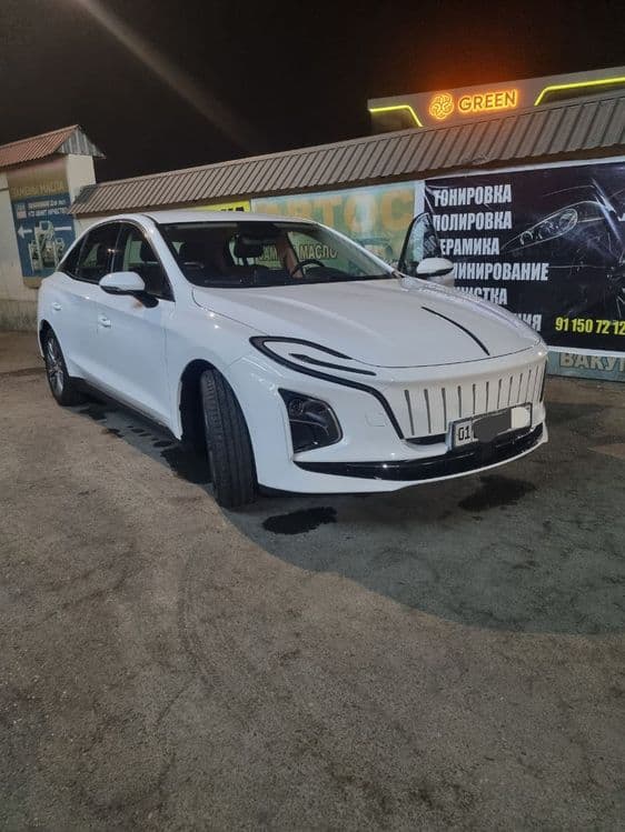 Продаю свой Hongqi e-qm5, 500 км запас хода. В отличном состоянии. — 3
