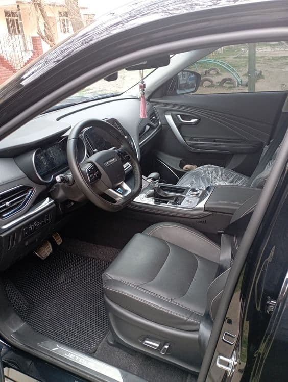 Jetour x70 sotiladi — 4