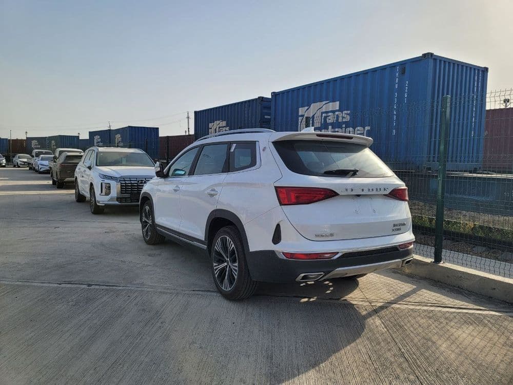 Jetour X95 avtomobili — 1