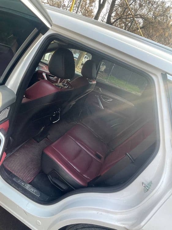 Jetour x70 plus 1.6 turbo sotiladi — 5