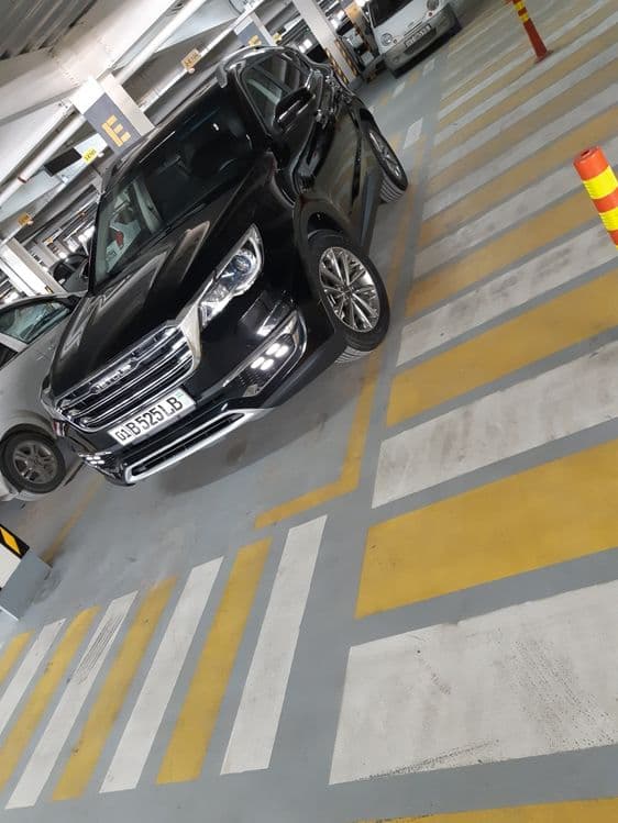Jetour  x70 qora rang — 2
