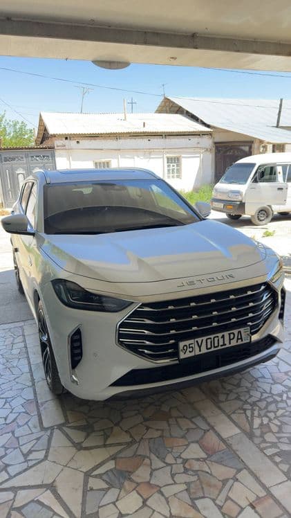 Jetour х70 plus sotiladi — 2