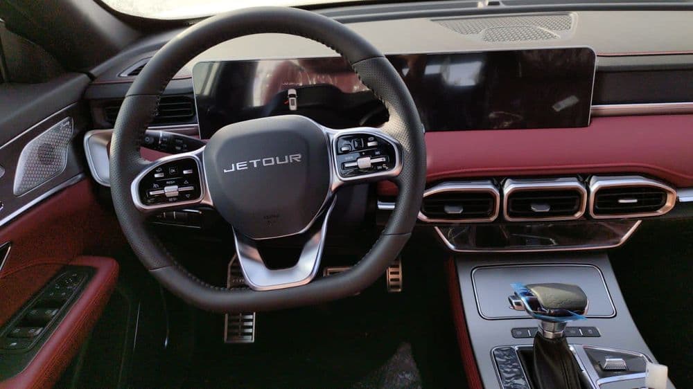 Jetour x70 plus новая — 3