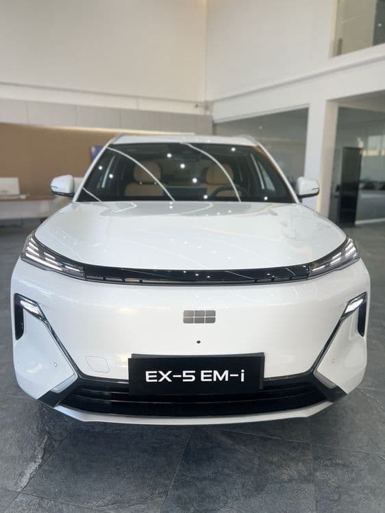 Geely EX5 EM-i гибрид — 3