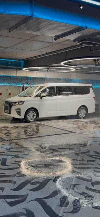 BAW M7 MPV. Минивен — 1