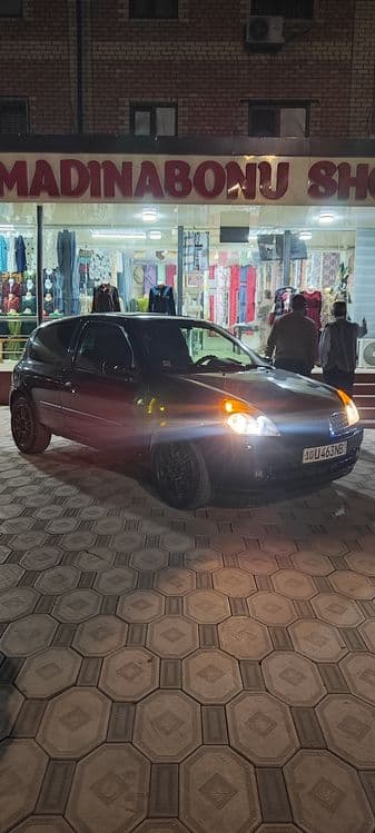 Renault Clio II Sport — 3