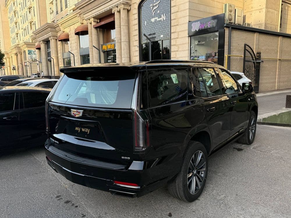 Cadillac Escalade  sport насия. савдога. берилади. — 2
