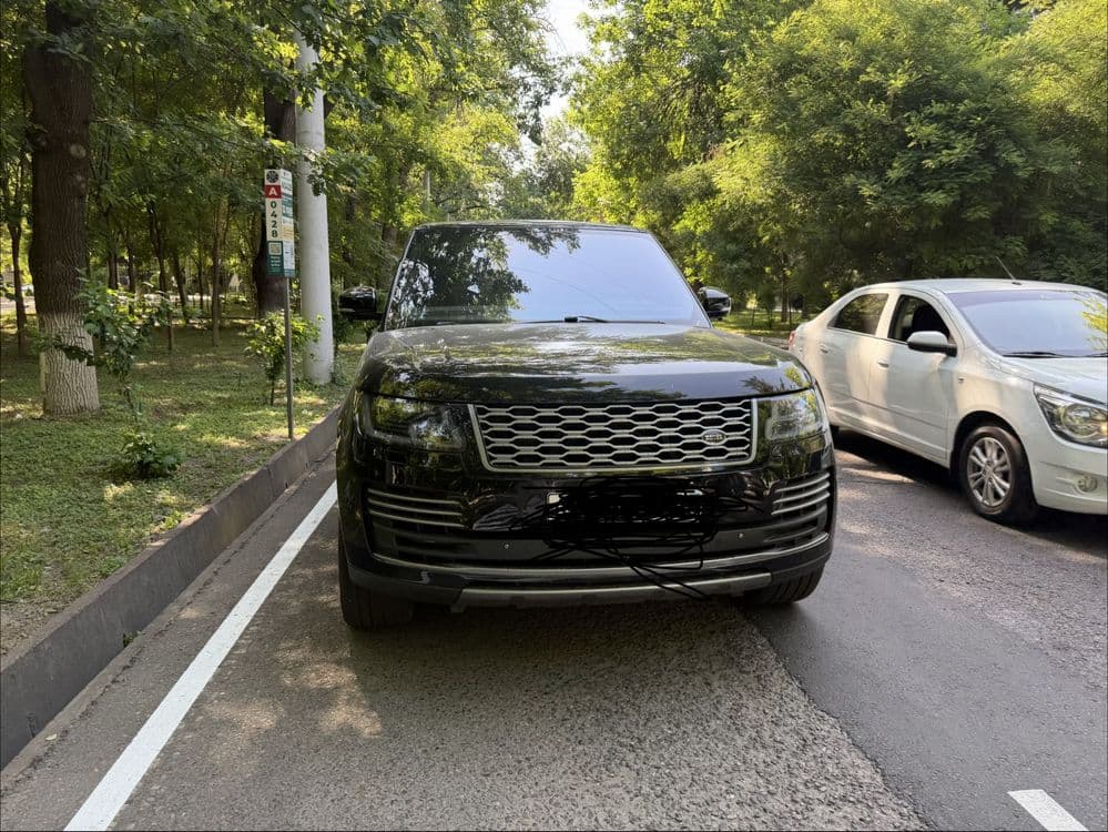 RANGE ROVER 5L Superchargered — 2