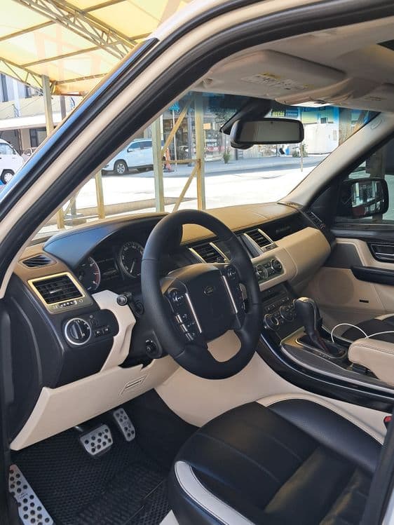 Rang Rover  supercharged 5litr — 5