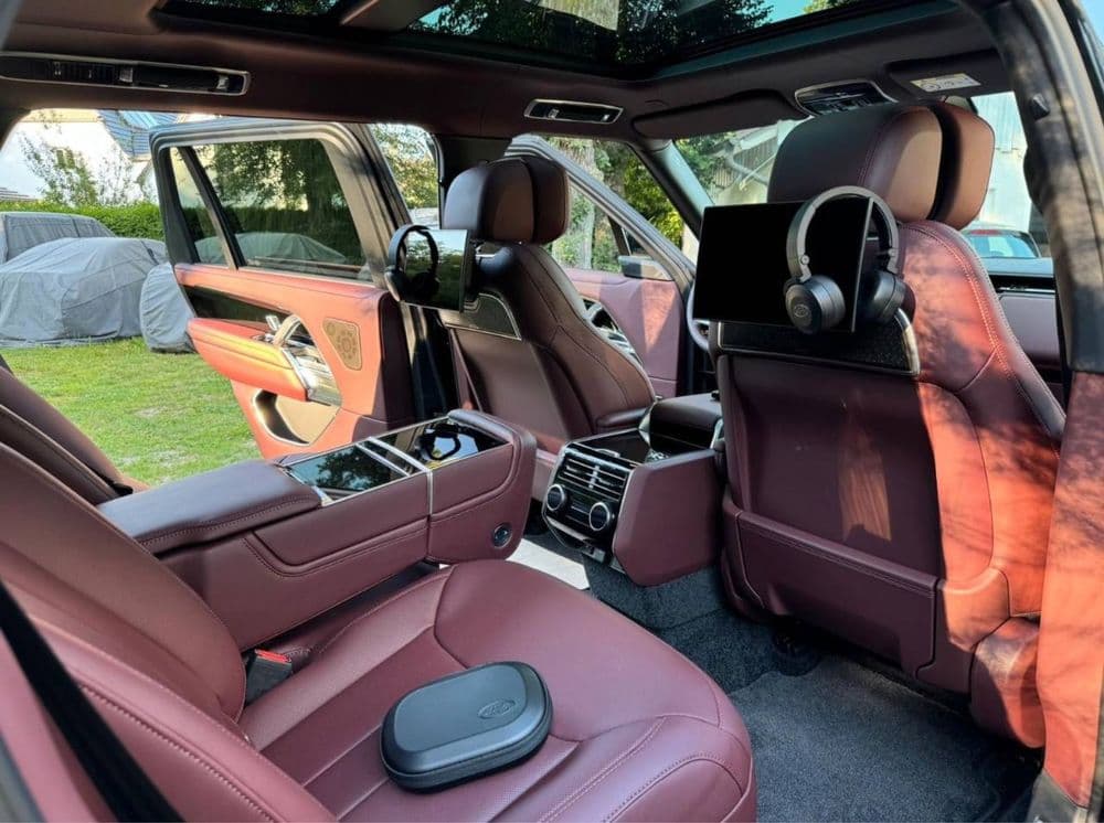 Range Rover P530 Long Night packet 2026 — 5