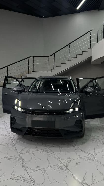 yangi lynk co 06 — 1
