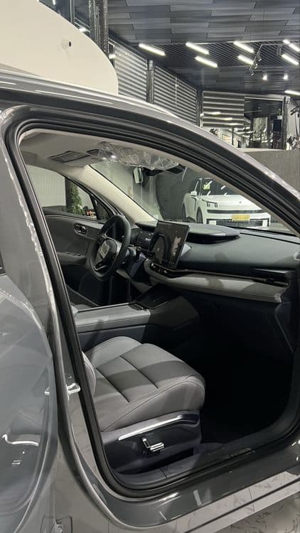 yangi lynk co 06 — 2