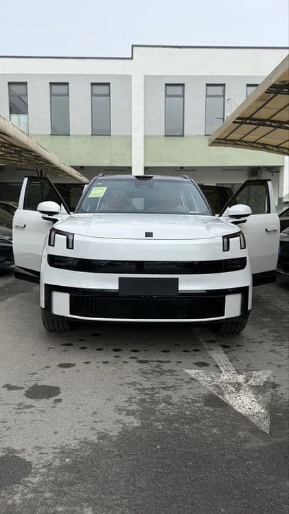 Lynk & Co 900 2.0 турбо — 3