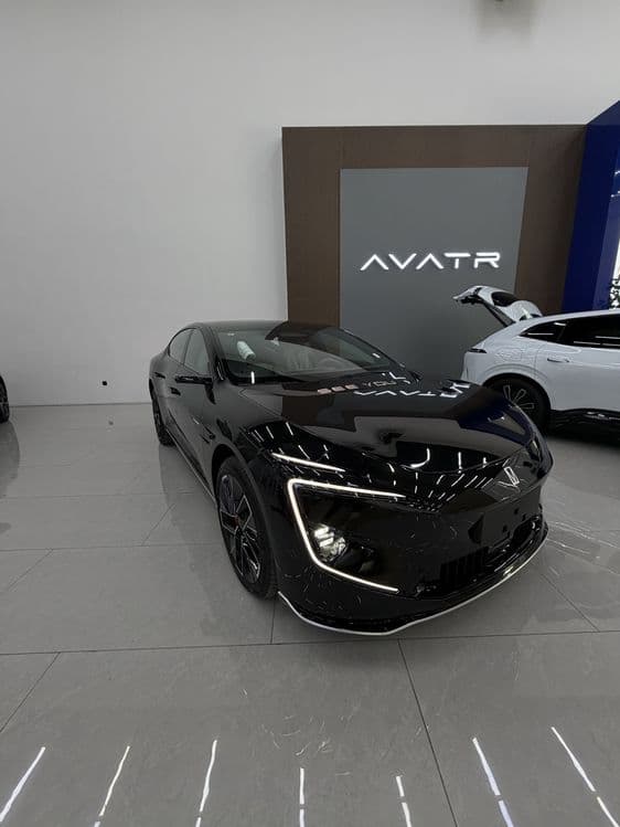 Avatr 12 elektr full — 1