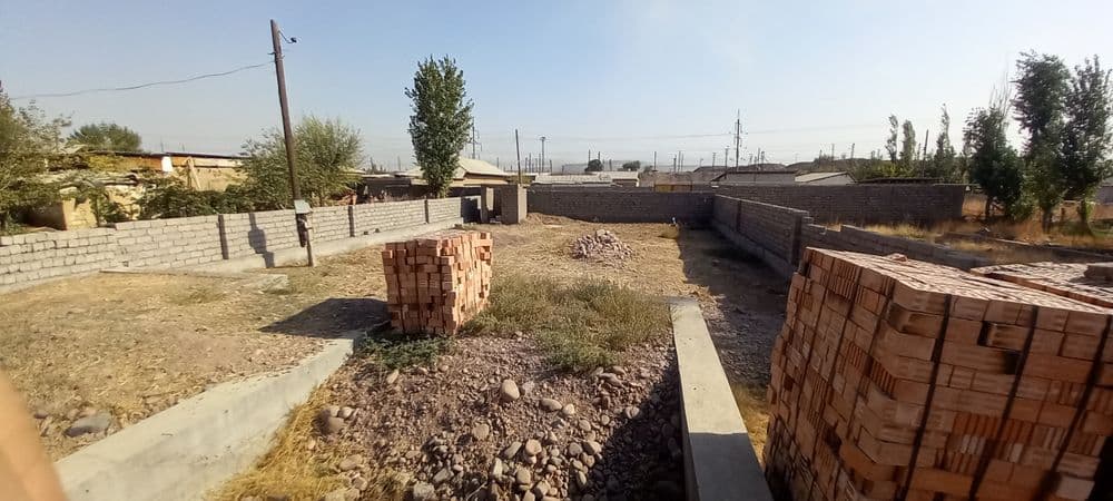 Узим богда 6сотих учаска сотилади 1 сотхи 2500$ — 6