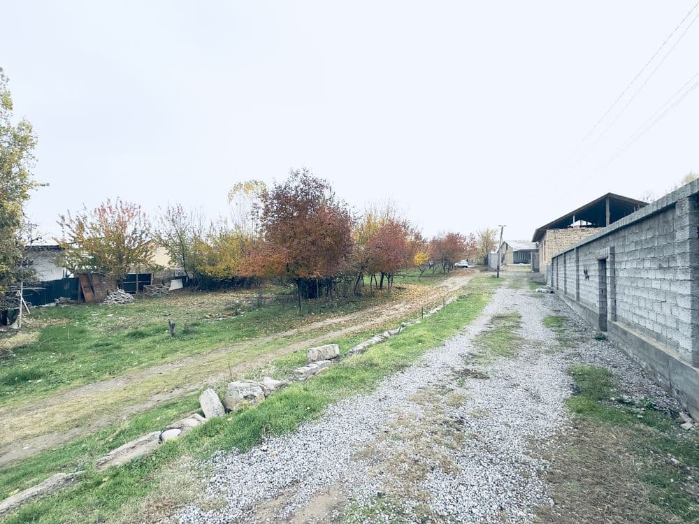 Продается земля 10 соток. Кибрай. Салар шфй — 3