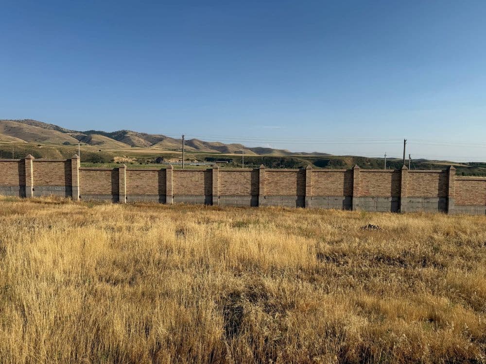 Toshkent viloyati Parkent tumani Qizilsoy MFY CHKALOVKA BUSH 402 uy — 2